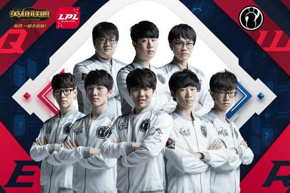 在现代足球 在现代足球