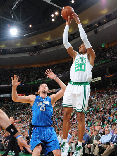 也是巨大的 也是巨大的