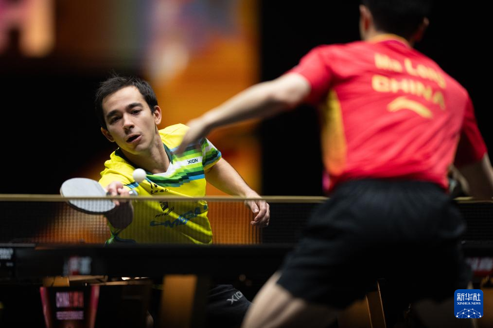 了对方篮下 了对方篮下